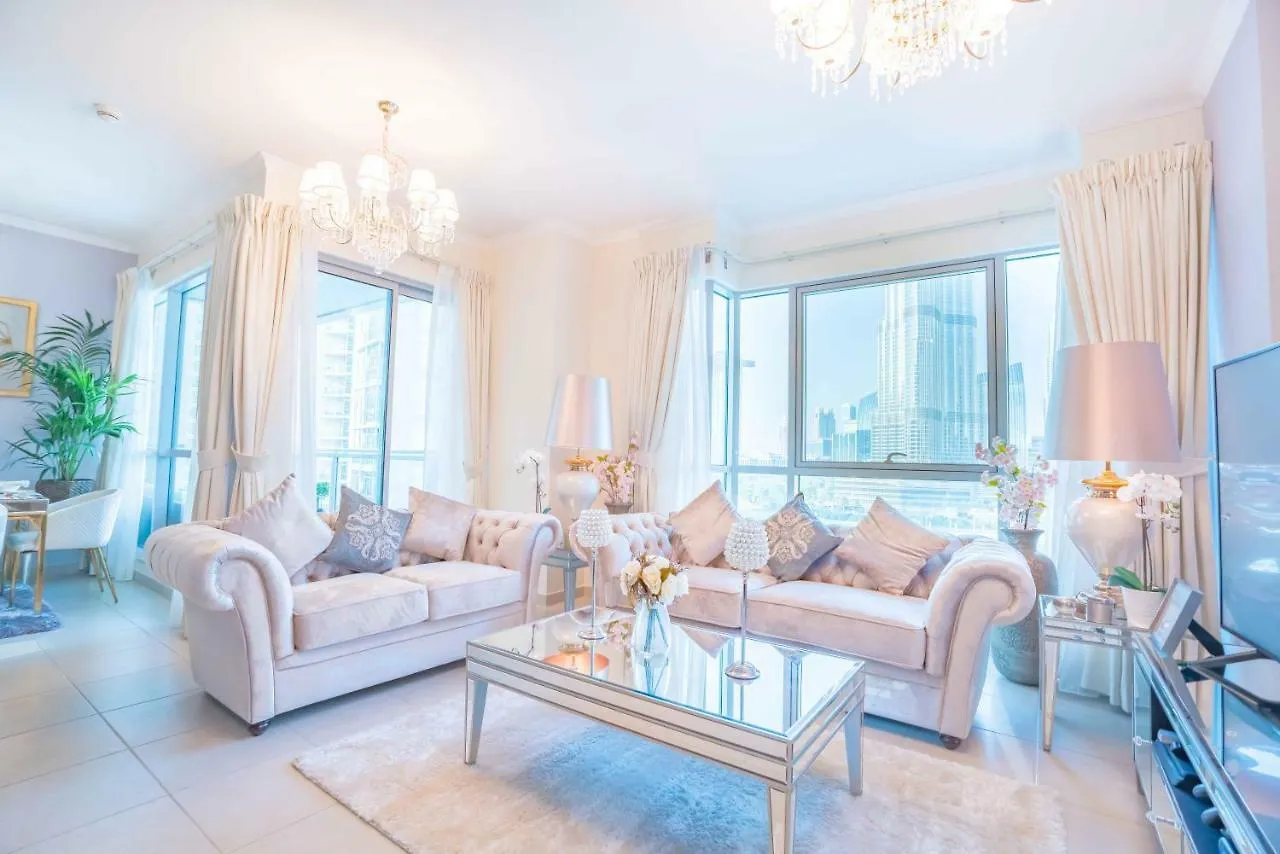 Elite Royal Apartment | Burj Residences Tower 5 | Gold ドバイ 0*,  アラブ首長国連邦